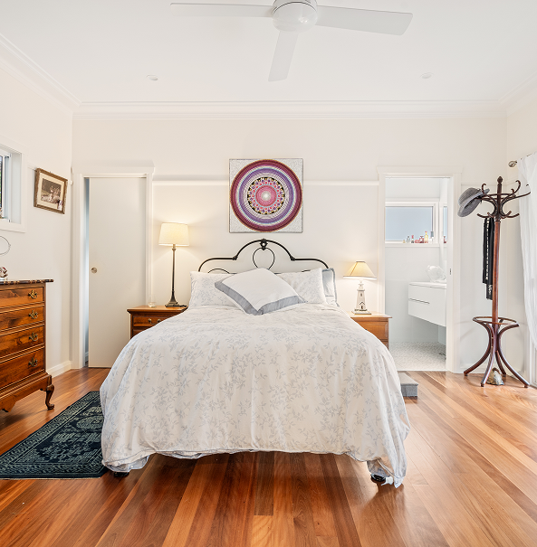 image 21 - Elanora Heights: Home Renovation